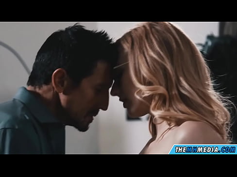 ❤️ Sexe romàntic amb una rossa cachonda Vídeo porno a nosaltres ☑