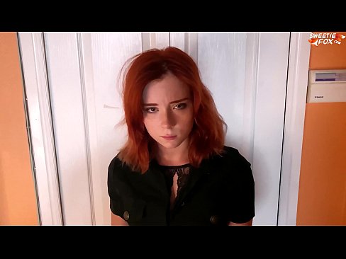 ❤️ La guàrdia de seguretat va castigar a una dona bonica per robar - Cum a la boca Vídeo porno a nosaltres ☑